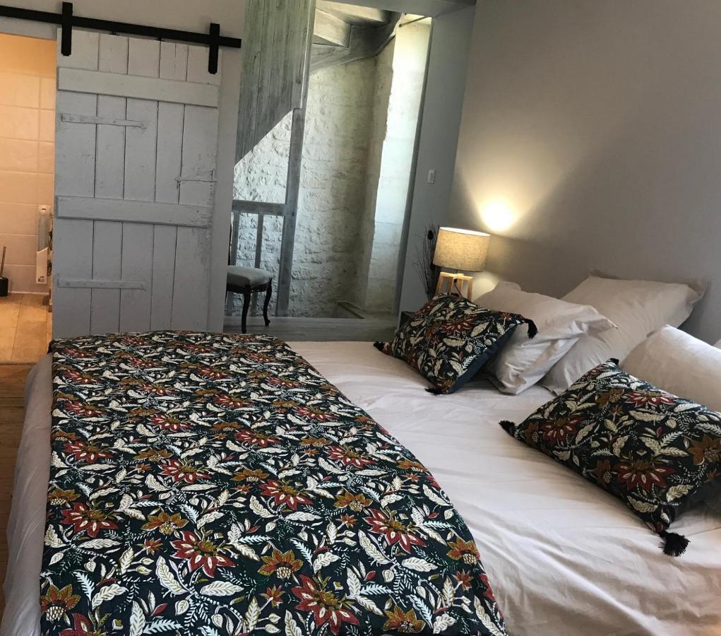 Bed and Breakfast Logis De Pierre Levee Bessines Zewnętrze zdjęcie